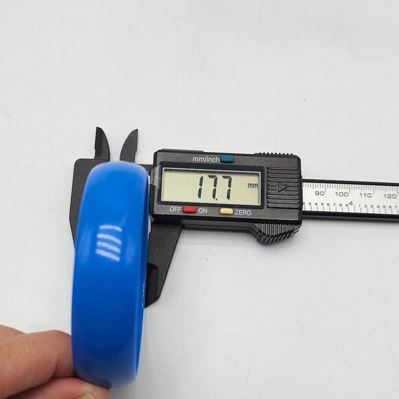 Blue Acrylic Bangle Vintage 1980s Bracelet 2.55" Diameter - Picture 3 of 4